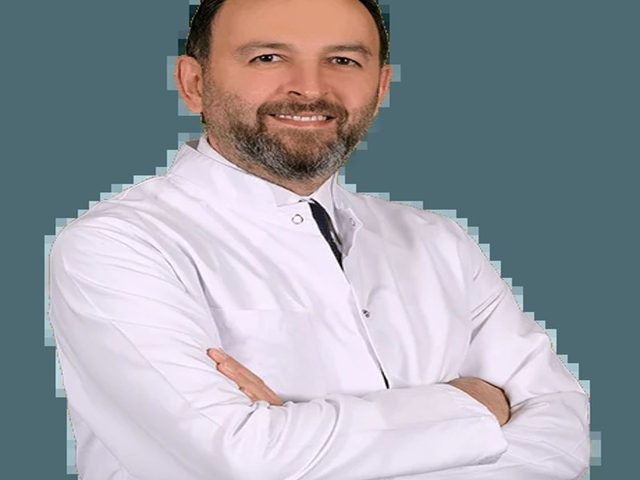 Uzm. Dr. MAHMUT ESAT DANIŞOĞLU