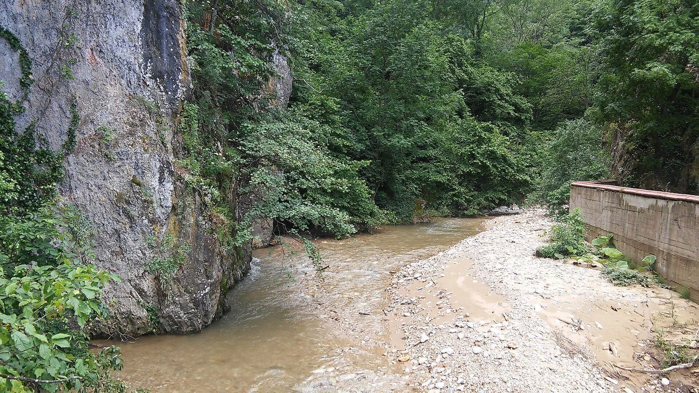 Oylat Mağarası